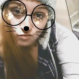 Meet your Posher, Megan